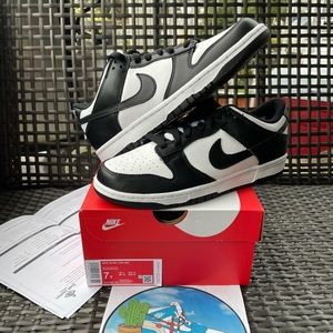 Nike Dunk Low ‘White Black’ Size 7y Brand New with receipt